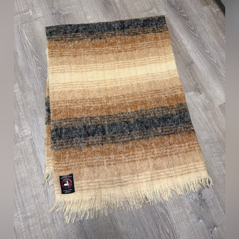 50" X 68" Dartington Hall Mohair Wool Blanket Made in Great Britian Vintage